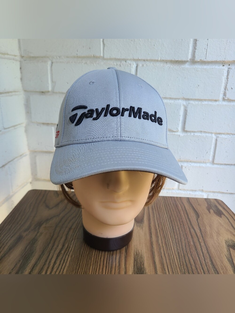 TaylorMade AeroBurner Performance golf hat - Unisex Adult - Grey /Black -adjust